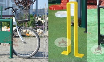 Fahrradträger und Begrenzungsäulen
