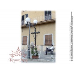 Historische Kandelaber Gusseinsen Masten B1-C3